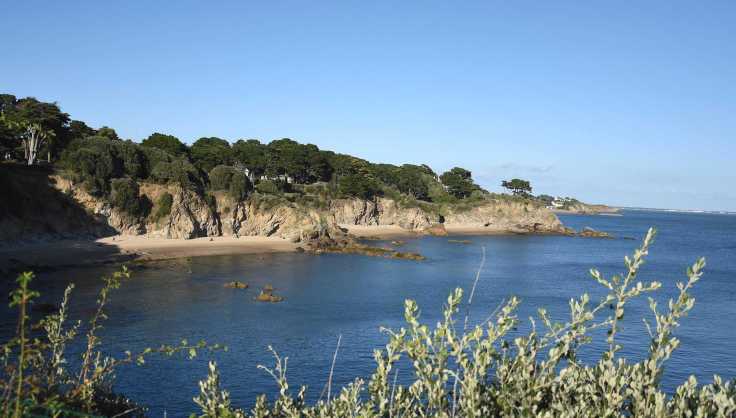 cote-soleil-matin-criques