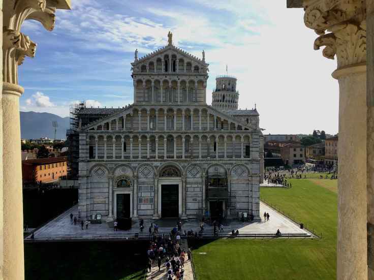 cathedrale-vue-depuis-battistero