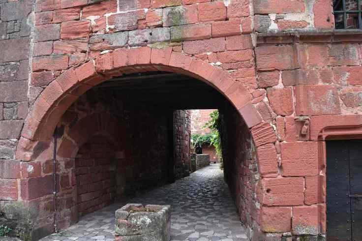 Collonges-passage