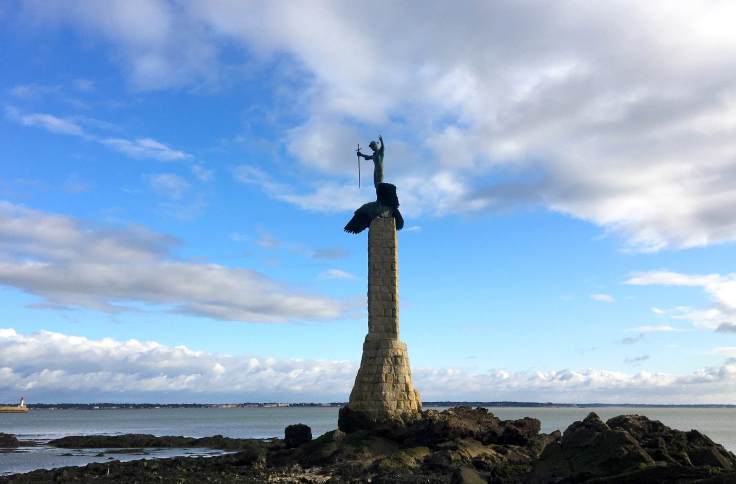 la-tete-dans-les-nuages