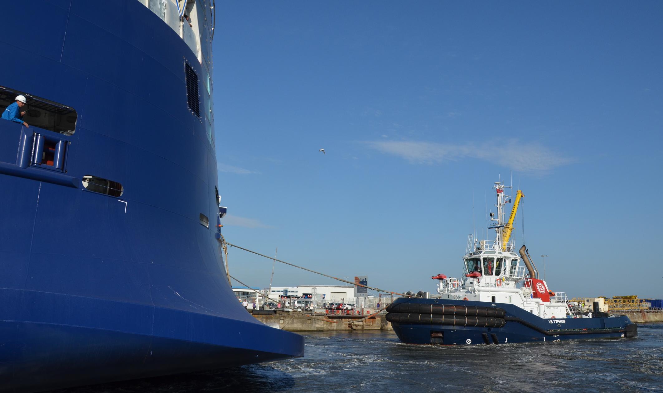 manoeuvre-celebrity-edge-1