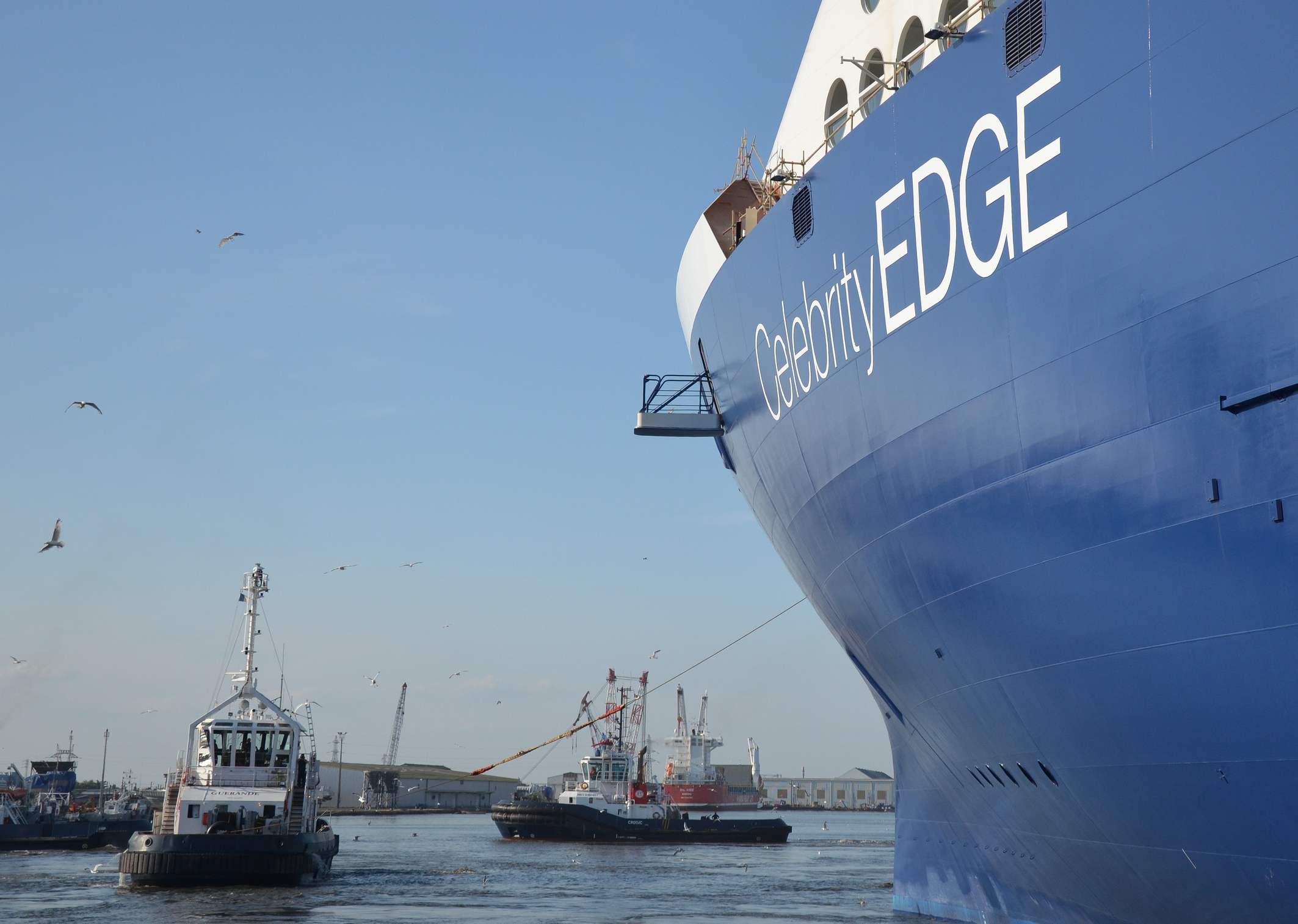 manoeuvre-celebrity-edge-3