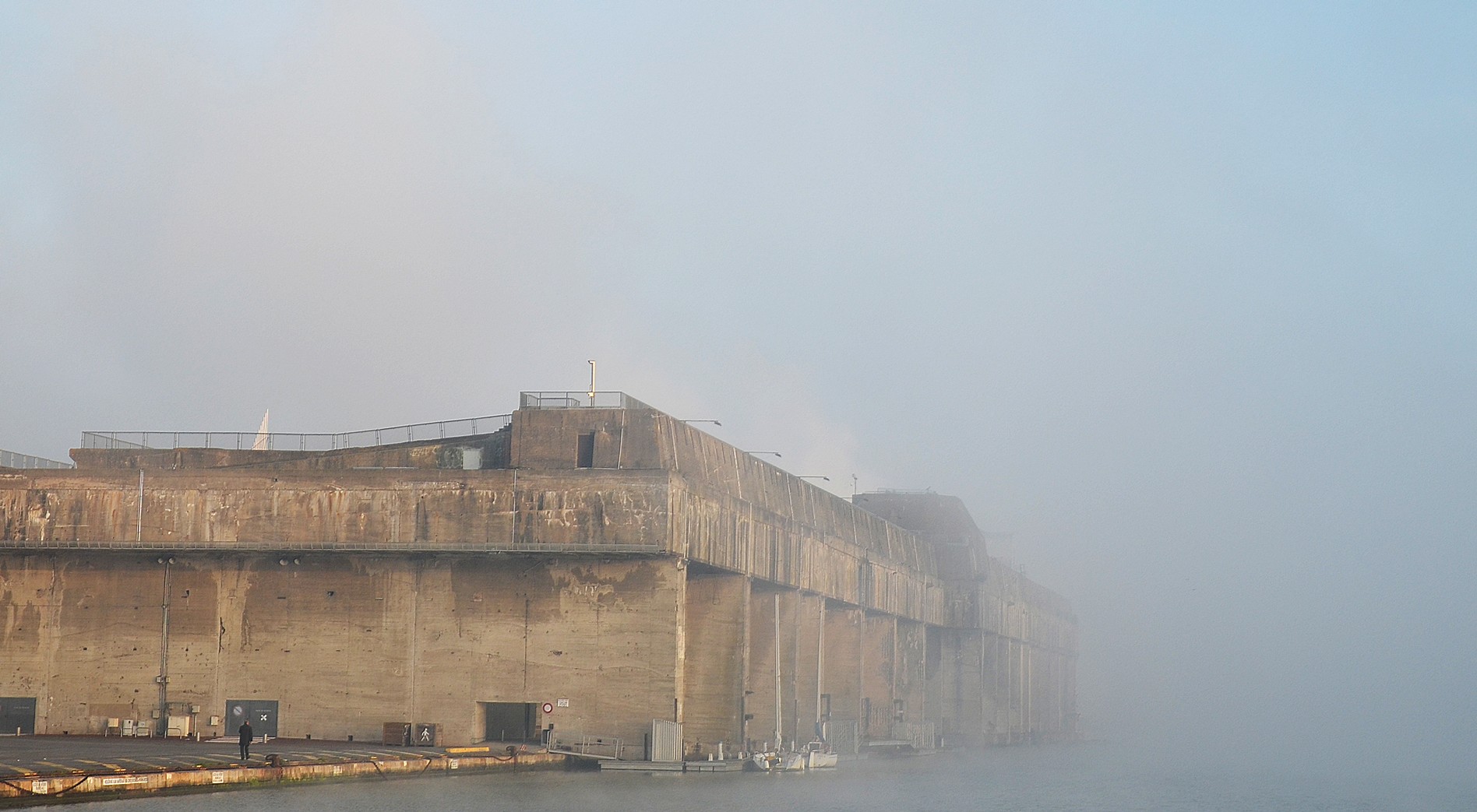 brume-base-sous-marine